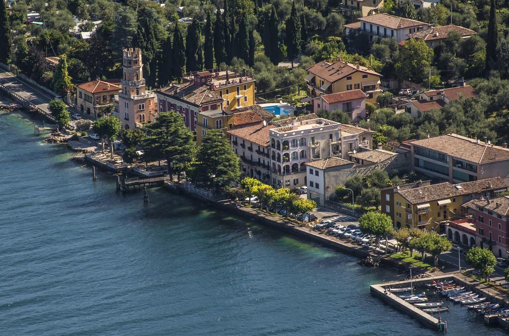 Hotel Pai Torri Del Benaco Exterior foto